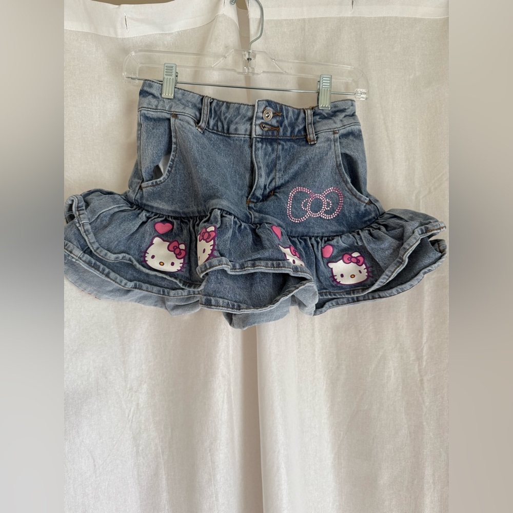 Hello Kitty Sanrio Womens Denim Pockets Ruffle Bling Mini SM